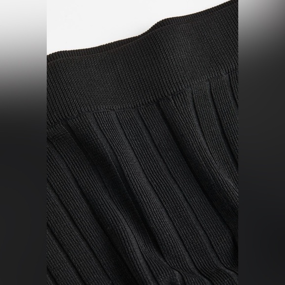 H&M Knit Co-ord Set - Picture 7 of 11